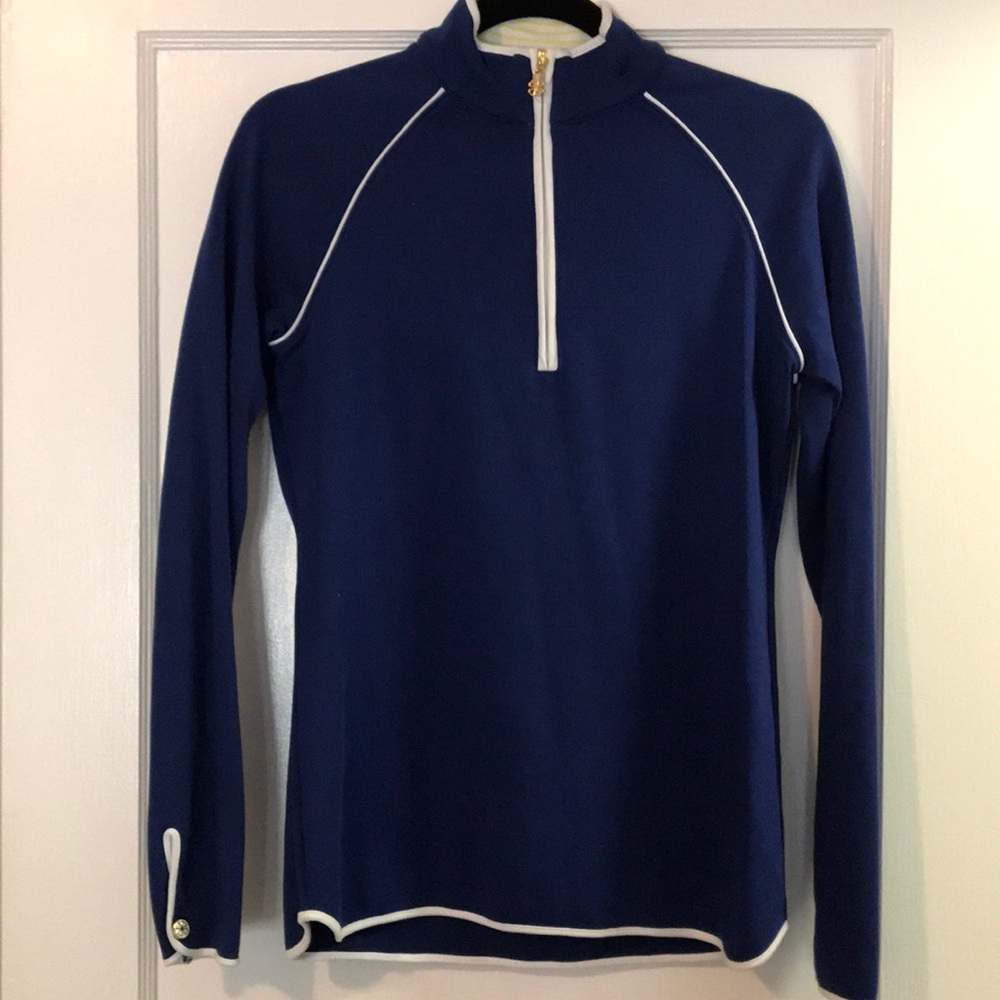 Quarter zip pull over